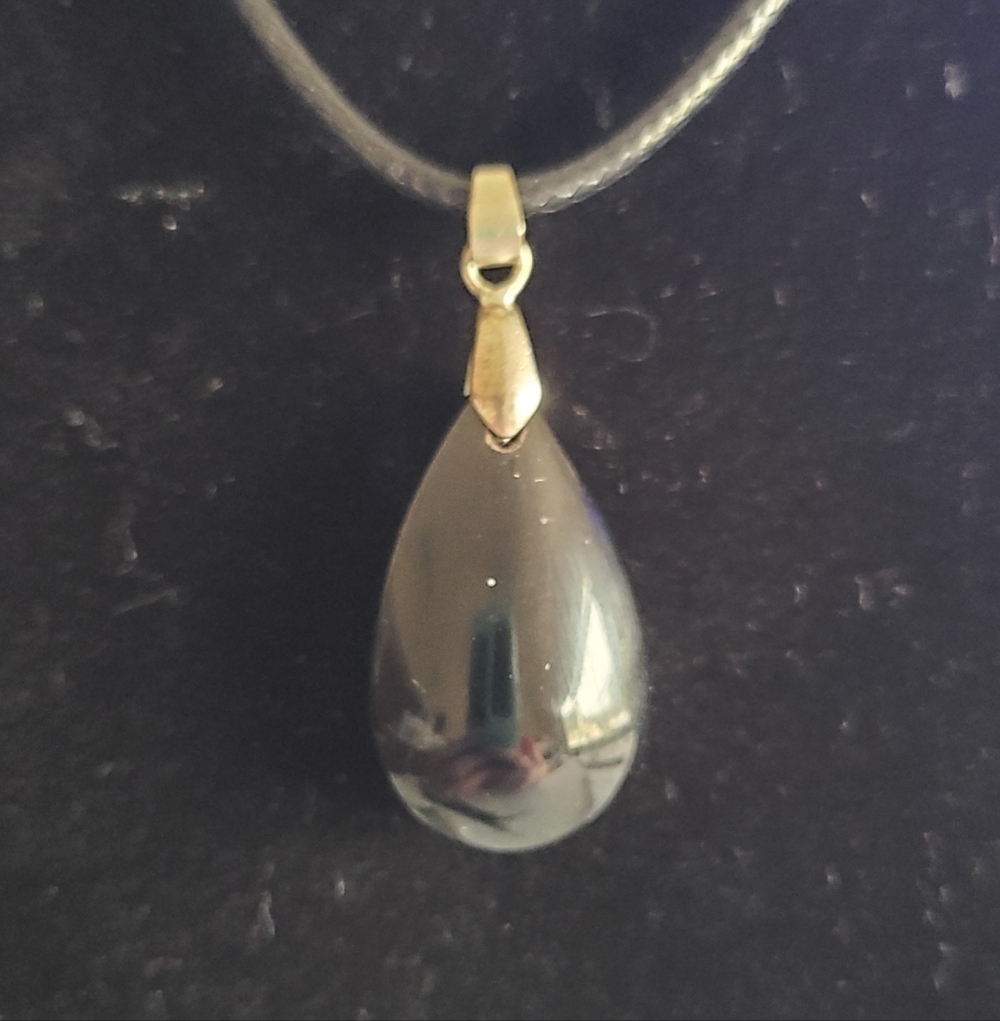 Black Agate Teardrop Pendant Necklace - Picture 3 of 4